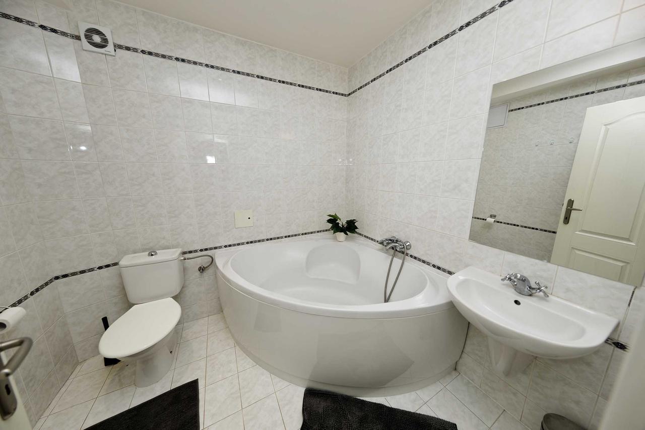 Apartment Na Kozacce 6 Prága Kültér fotó